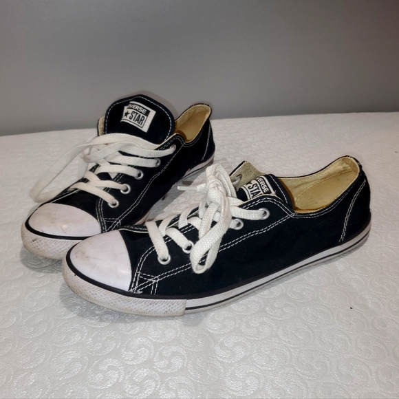 Womens Converse Chuck Taylor Low Cut - Picture 1 of 5
